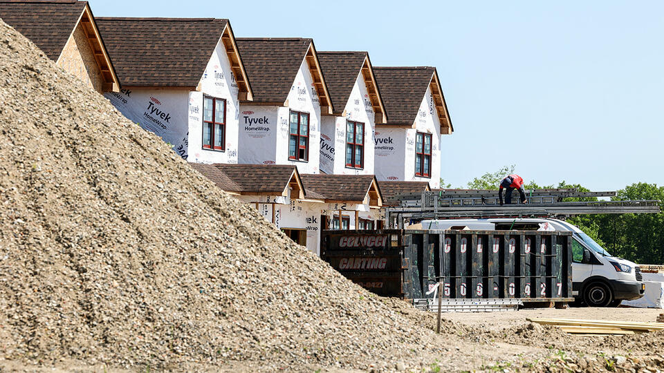 Why Are Chinese Buyers Snapping Up US Homes?