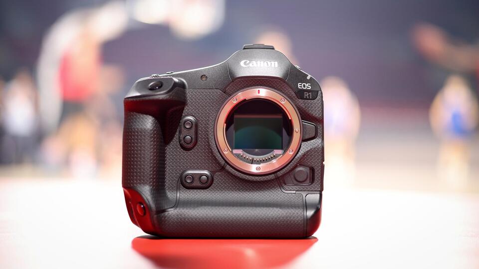 Canon’s Firmware Drop: Game Changer or Gimmick?