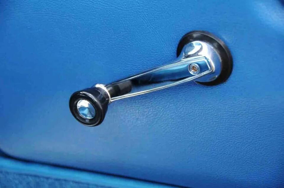 Car Features We’re Glad Are Gone