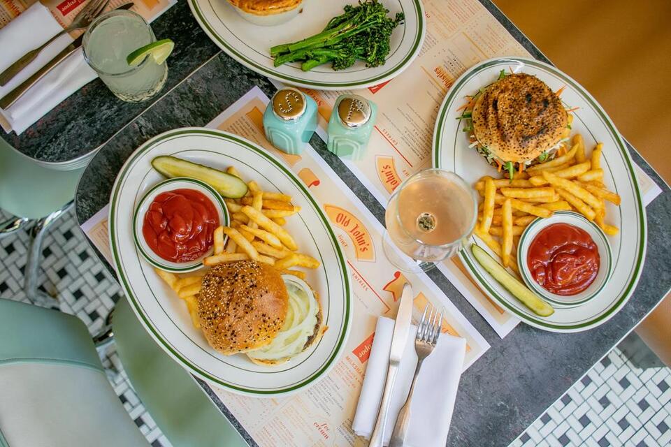 NYC Diners You Gotta Try 🍔🥞