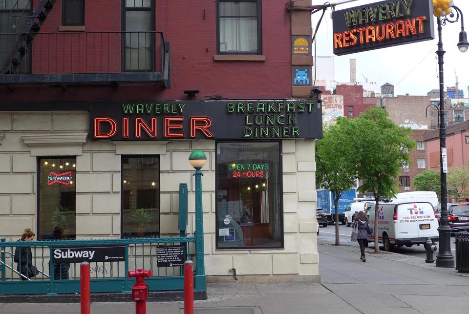NYC Diners You Gotta Try 🍔🥞