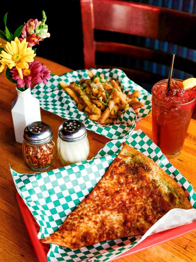 Late-Night Eats You Gotta Try 🍕🌮
