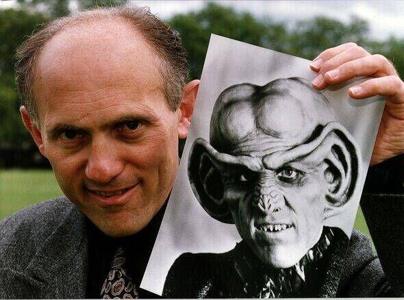 Quark’s Secret Life as a Shakespeare Prof! 🎭