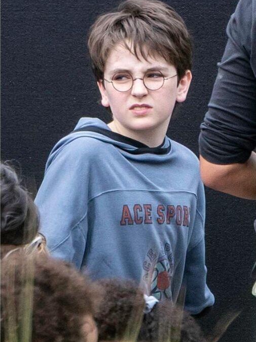 HP TV Set Pics Spark 90s Nostalgia & Debate 🧙‍♂️