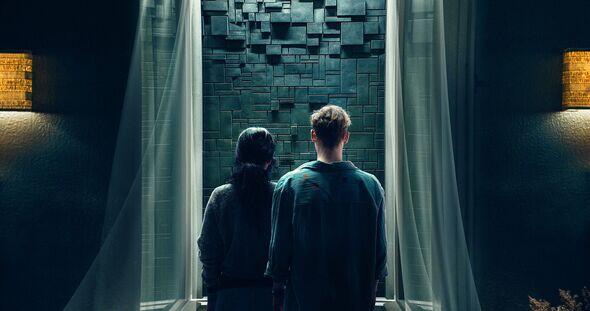 Brick vs Cube? Sci-fi fans divided! 🤔