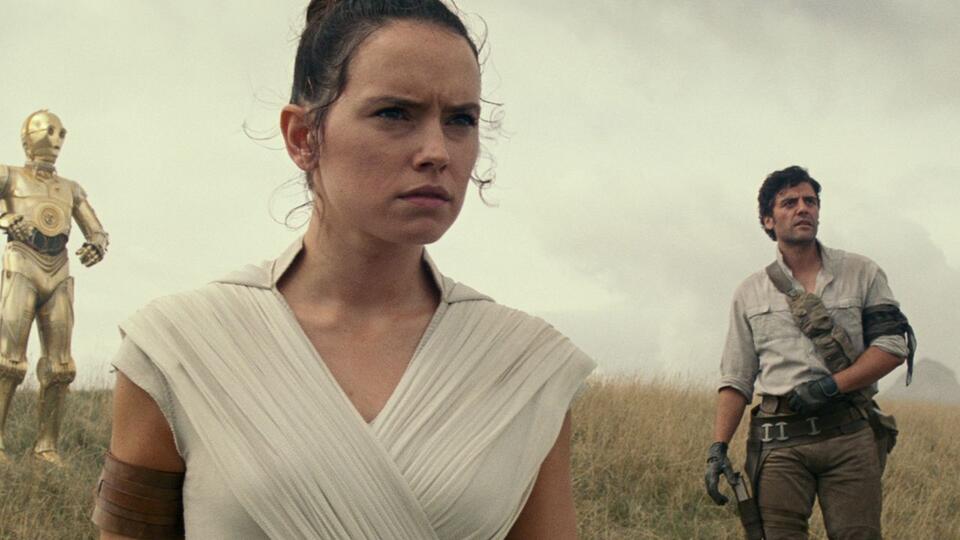 Daisy Ridley’s Husband Cast as Reylo Lead?! 🤯