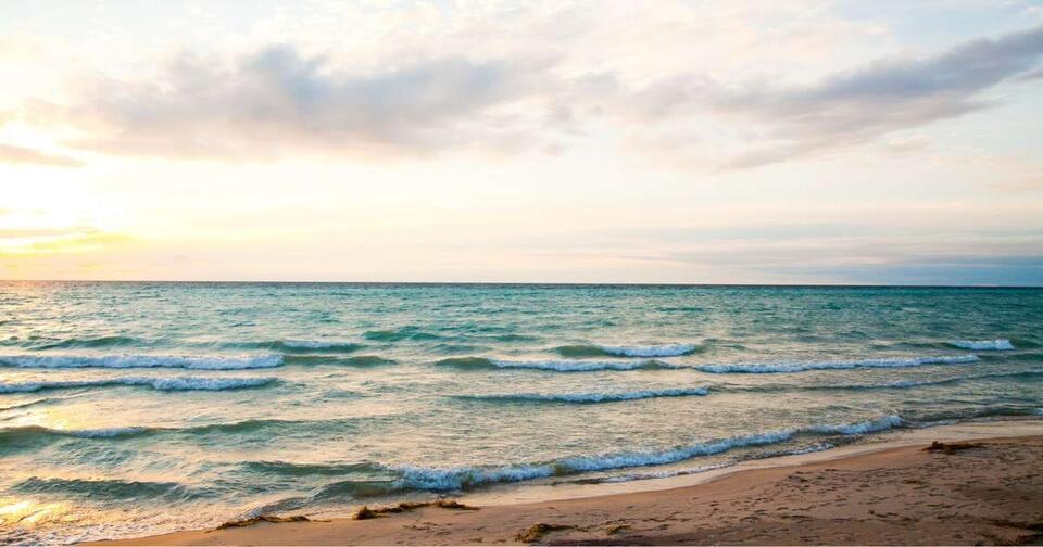 Lake Michigan’s Hidden Crater Mystery