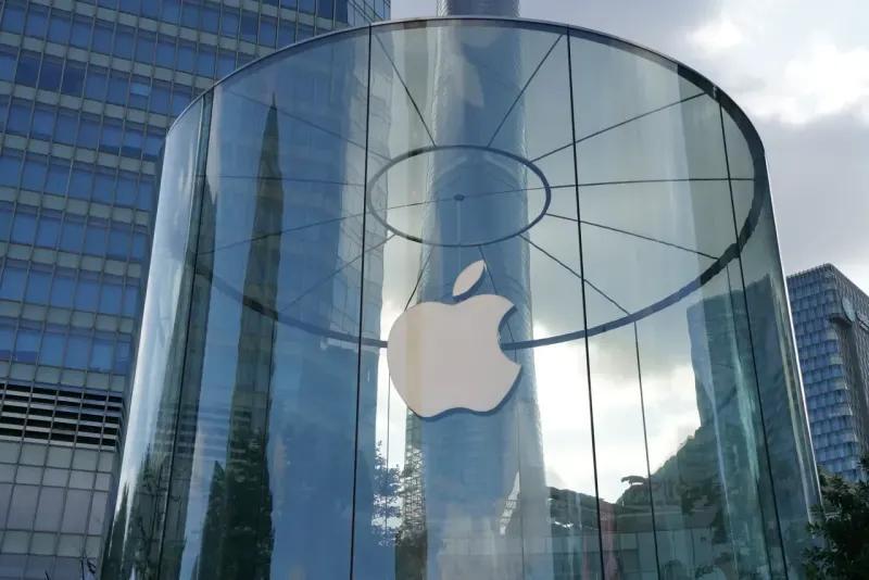 Apple vs. Leakers: Who Owns Sneak Peeks?