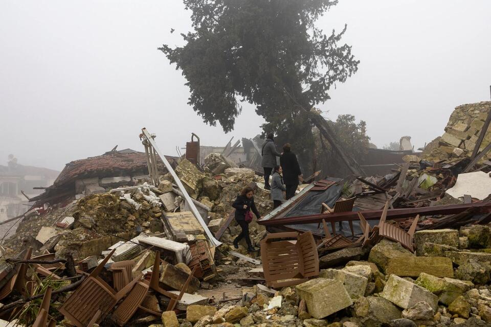 Can Your Phone Outsmart Earthquakes?