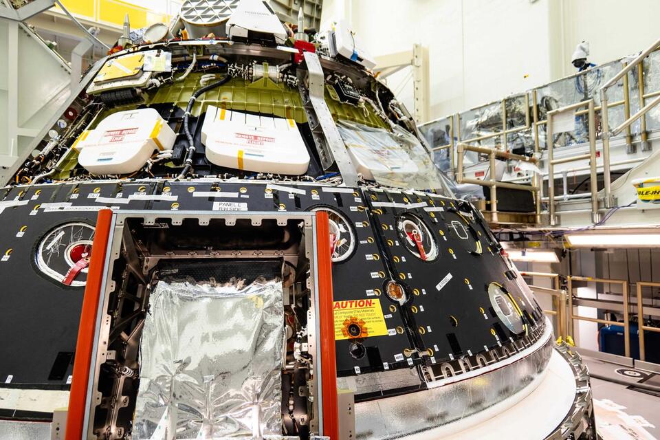 NASA’s Moon Trip Hits a Speed Bump