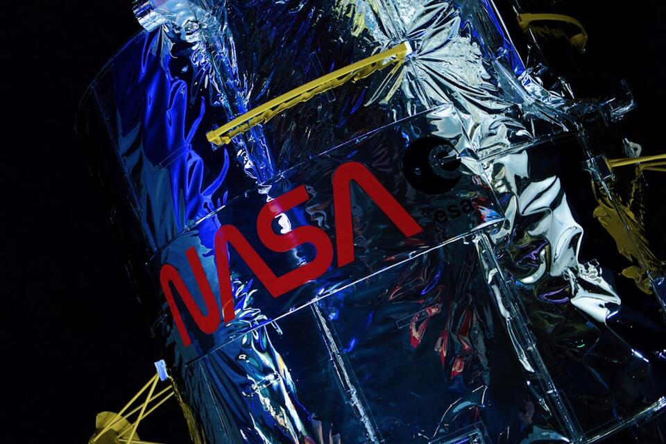 NASA’s Moon Trip Hits a Speed Bump