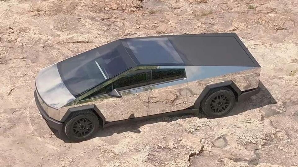 Cybertruck 'Bricked' by Arizona Heat?