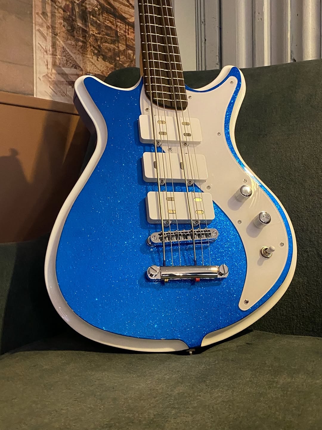 Jack White’s “Ugly Stick” Guitar Reveal 🤯