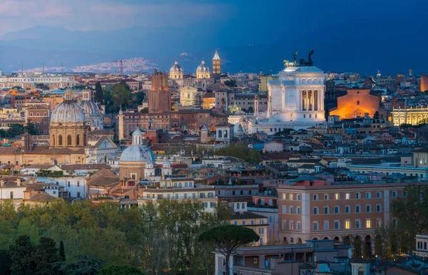 Rome’s Secret Photo Spots Exposed! 📸