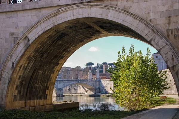 Rome’s Secret Photo Spots Exposed! 📸