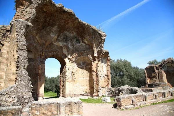 Rome’s Secret Photo Spots Exposed! 📸