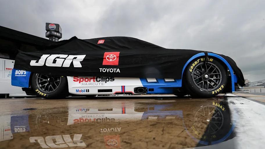 Rain Shakes Up Dover—Elliott on the Pole!