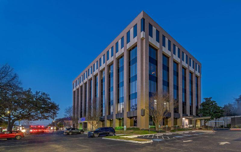 Houston Office Building Gets a New Neighbor