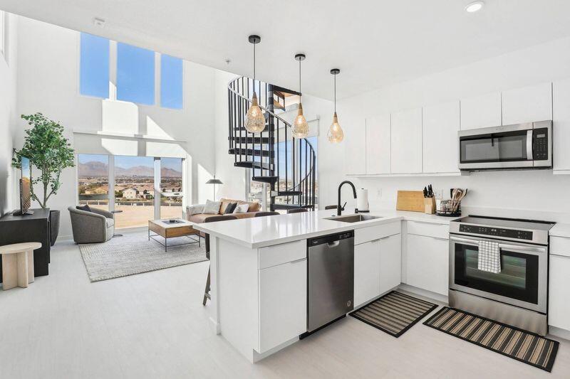 Vegas Homes Skyrocket with Dream Kitchens