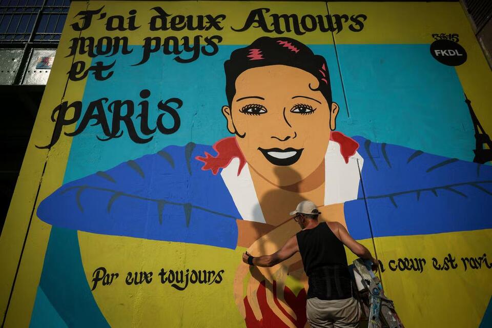 Josephine Baker Mural Sparks Debate 🎨