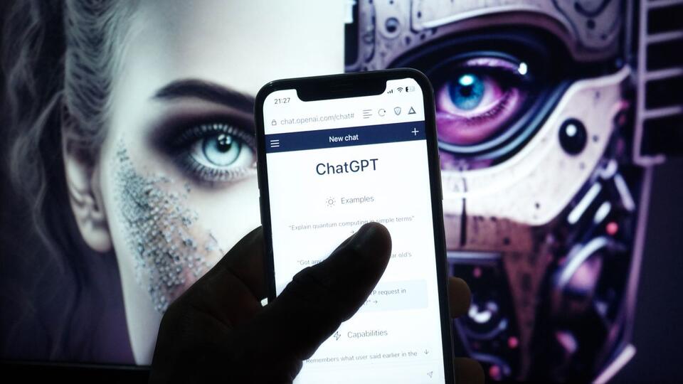 Can AI Be Your Deep Thinking Buddy?
