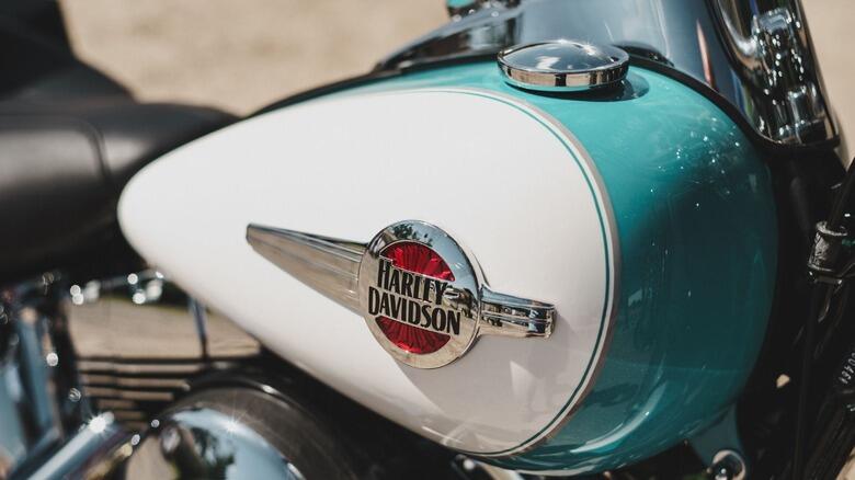 Cracking the Harley FLSTC Code