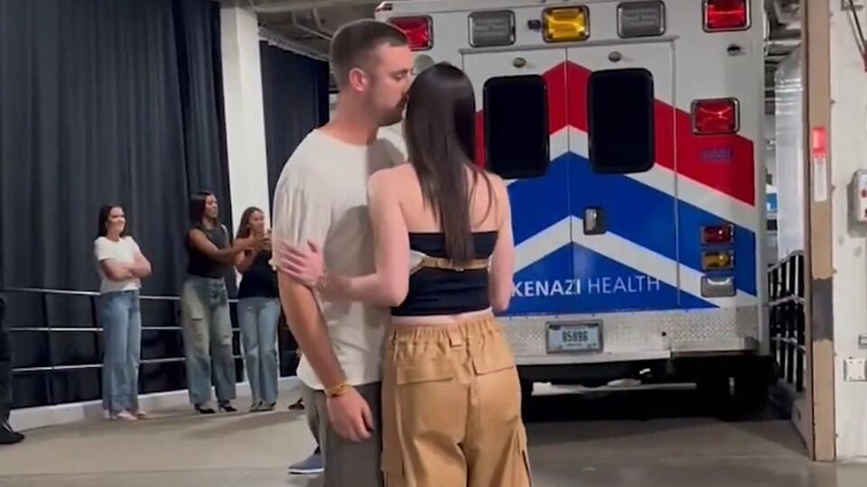 Caitlin Clark’s Viral BF Kiss Sparks Debate 😳