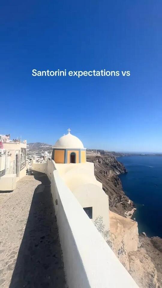 Santorini’s Not-So-Secret Sunset Struggle