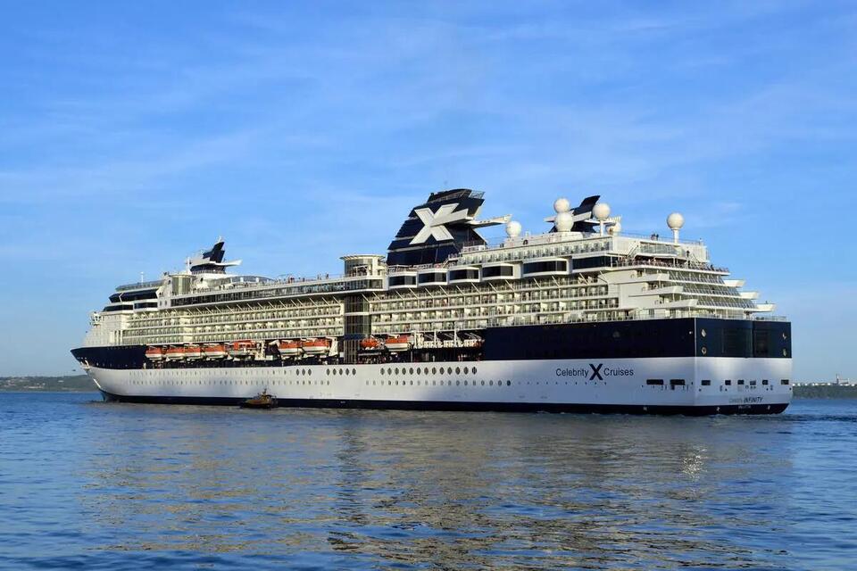 Cruise Delays & Free Brunch Drama!