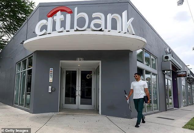 Buffett's Big Bank Breakup: Should We Worry?