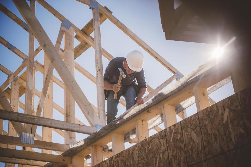 Why Homebuilders Are Hitting Pause