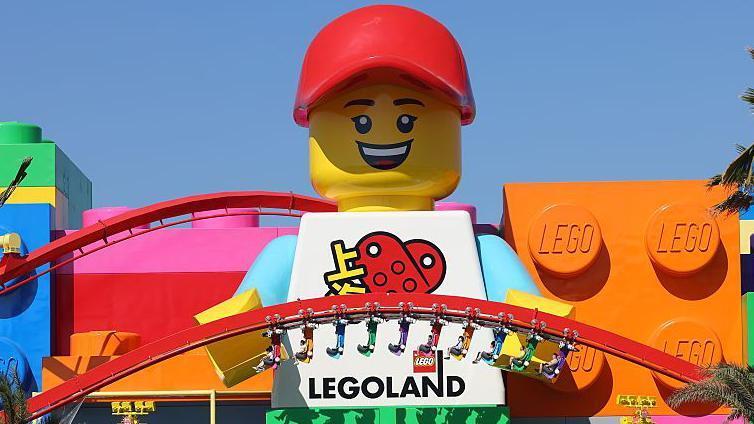 China’s Theme Park Boom: What’s the Deal?