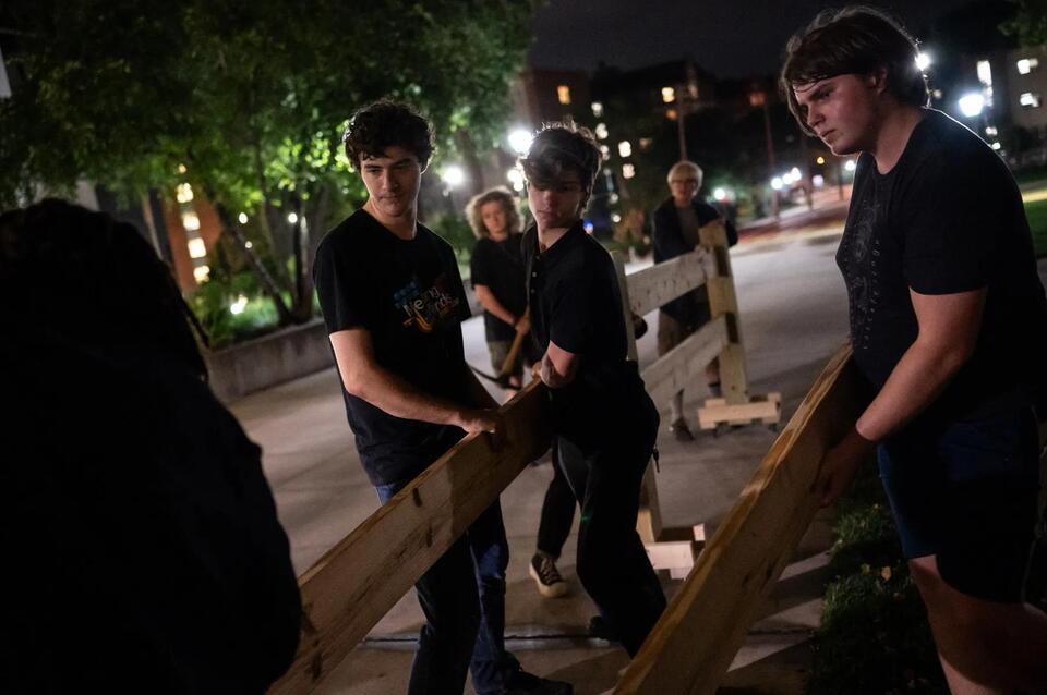 CMU Students Build Their Own Free Speech Fence