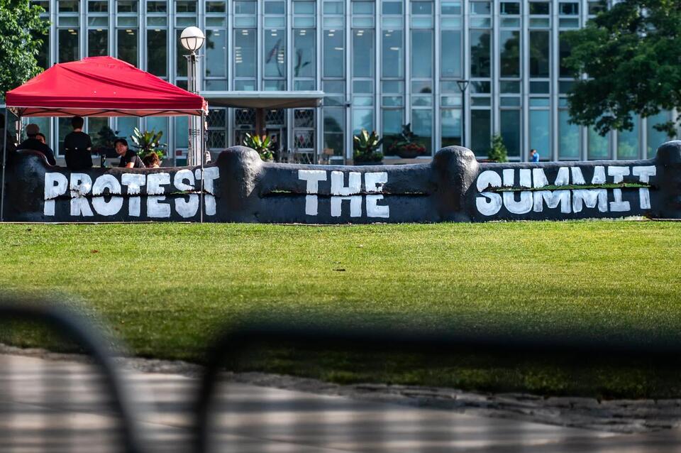 CMU Students Build Their Own Free Speech Fence