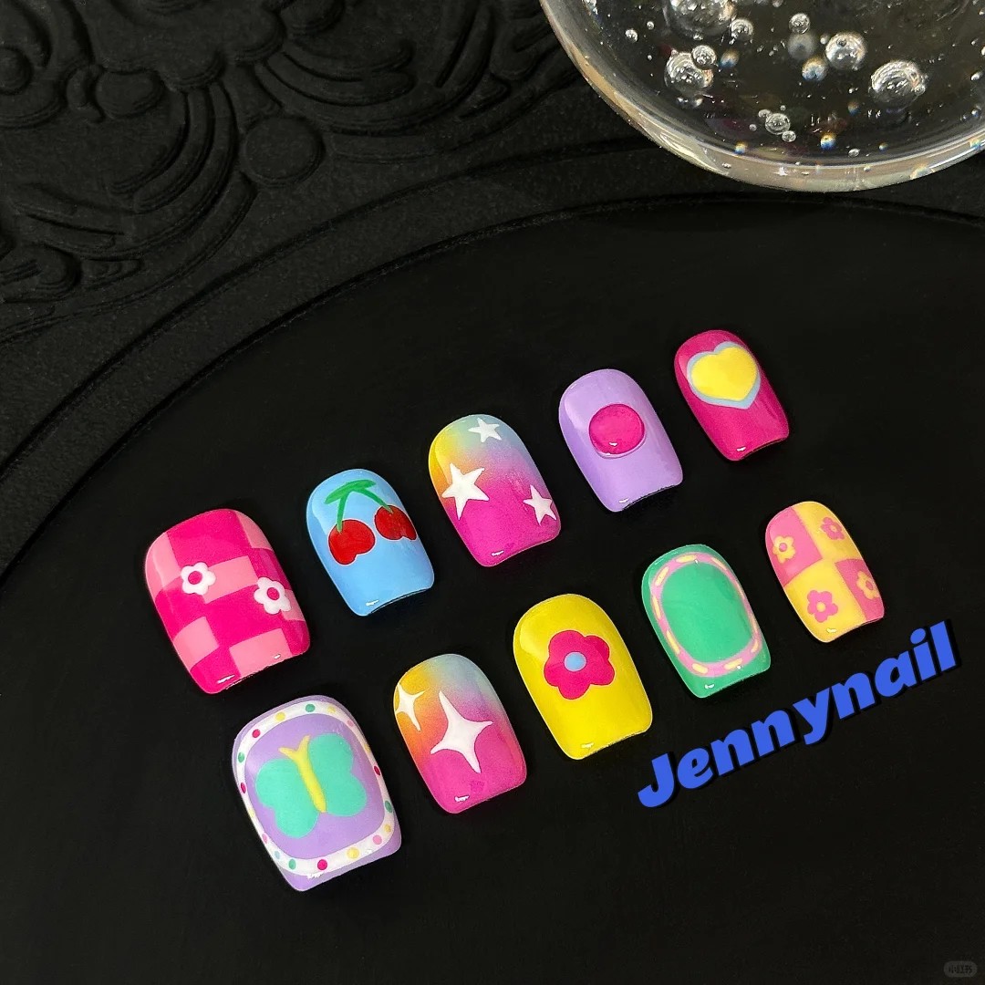 The must-try dopamine color mani this summer🌈
