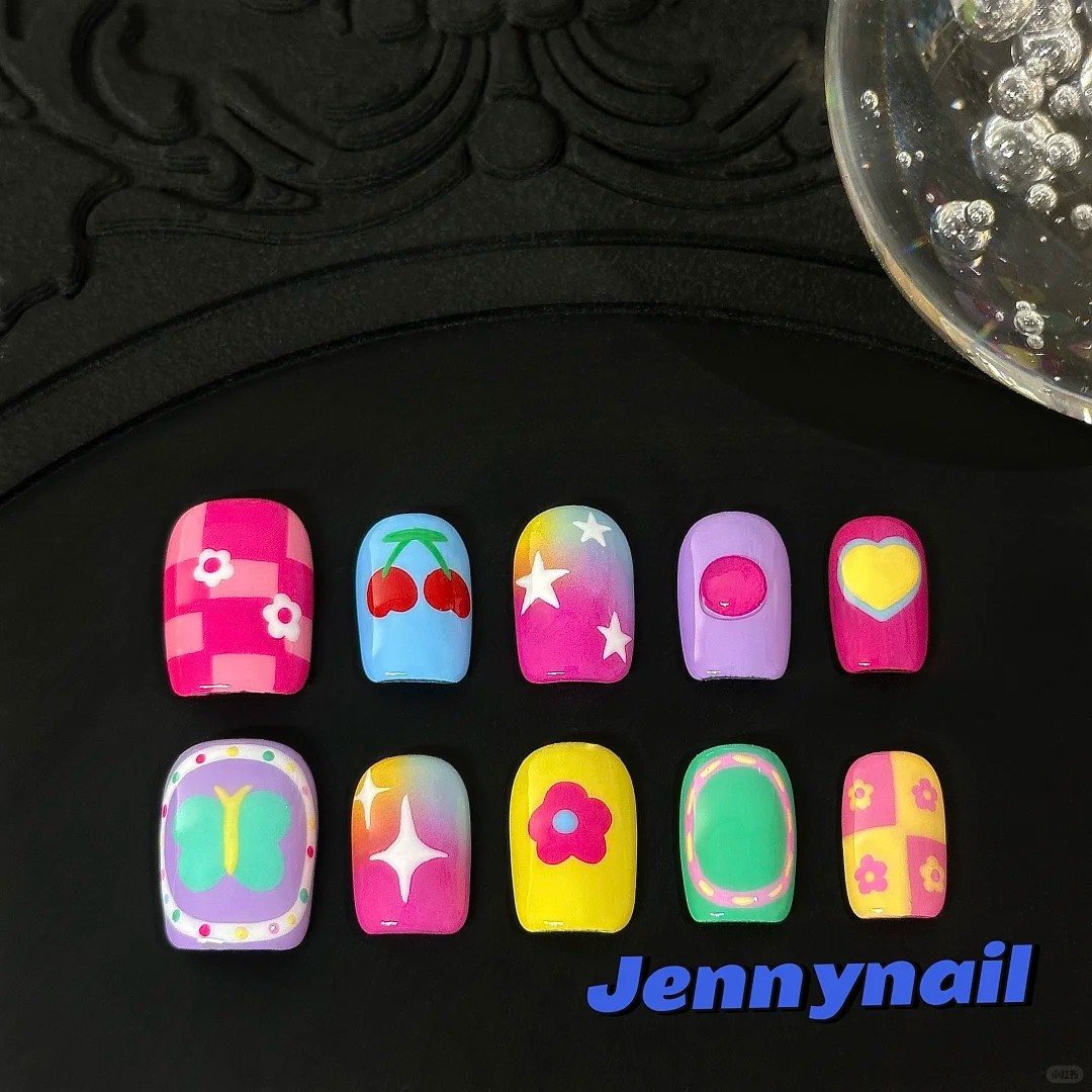 The must-try dopamine color mani this summer🌈