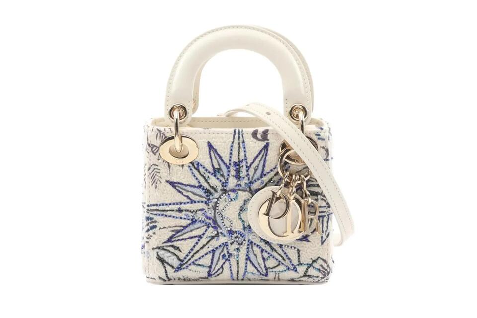 Lauren Sánchez’s $15K Mini Bag Moment