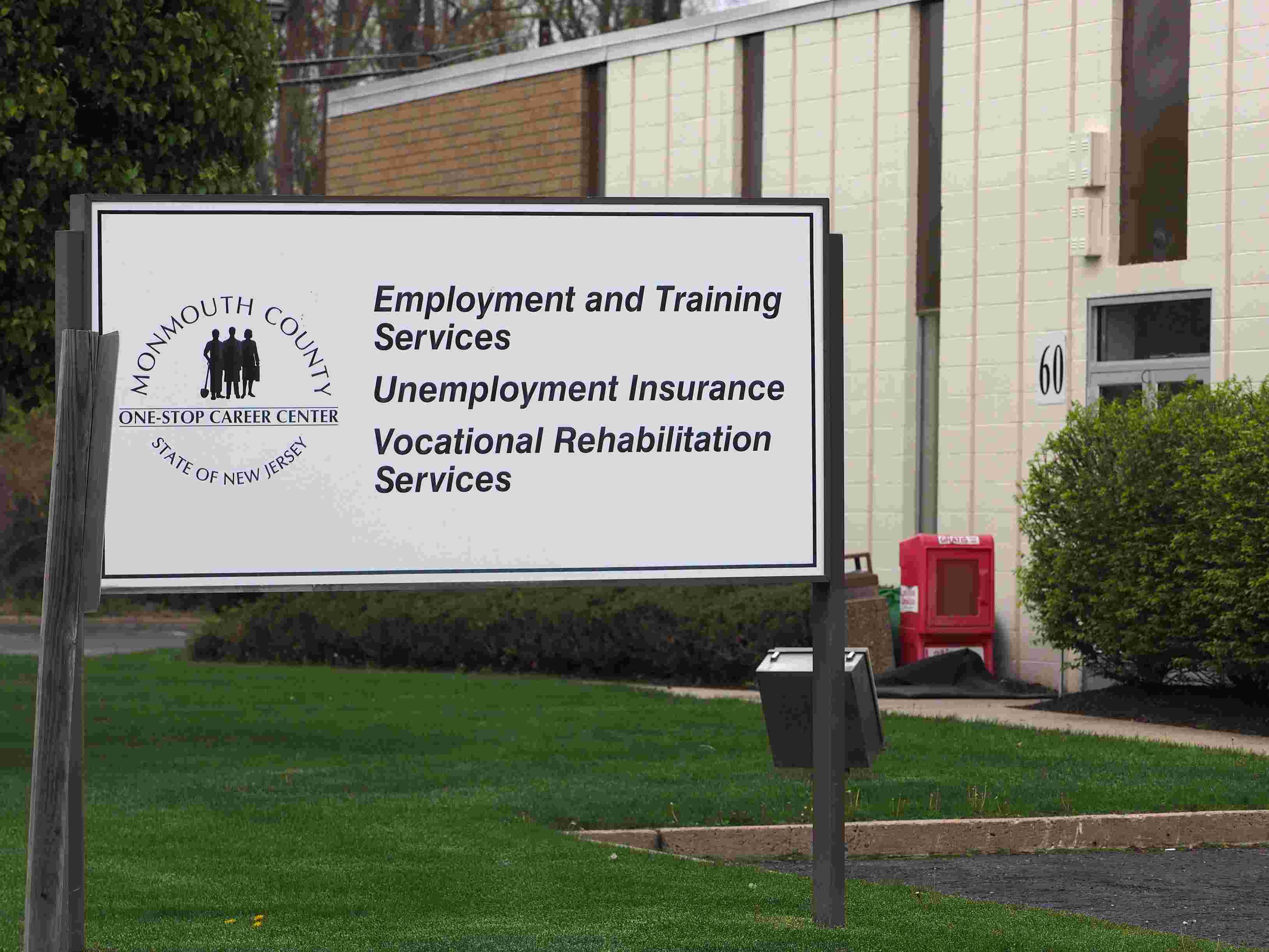 NJ Worker Stressed Over $300 Unemployment Back Pay Drama! 😩💸