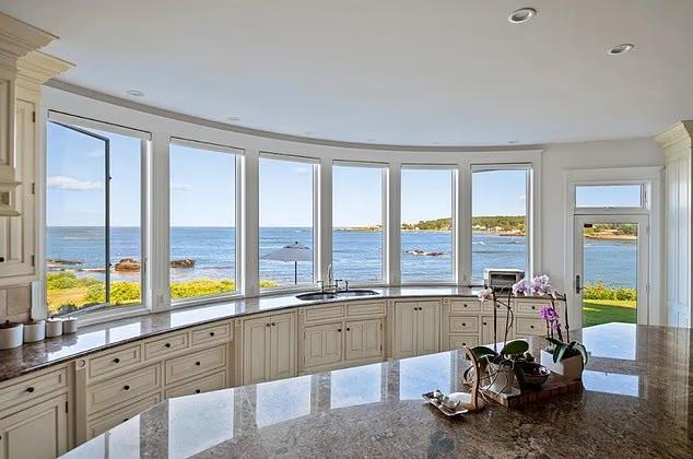 Would You Drop $15M for Bette Davis’ Old Pad?