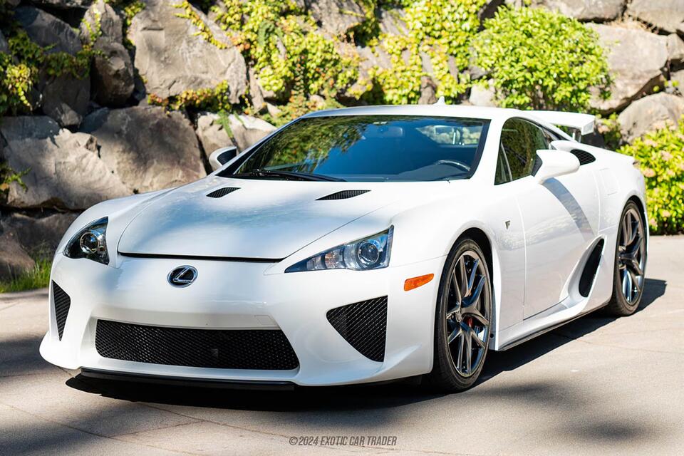 Lexus LFA: $900K for a V10 Unicorn?!