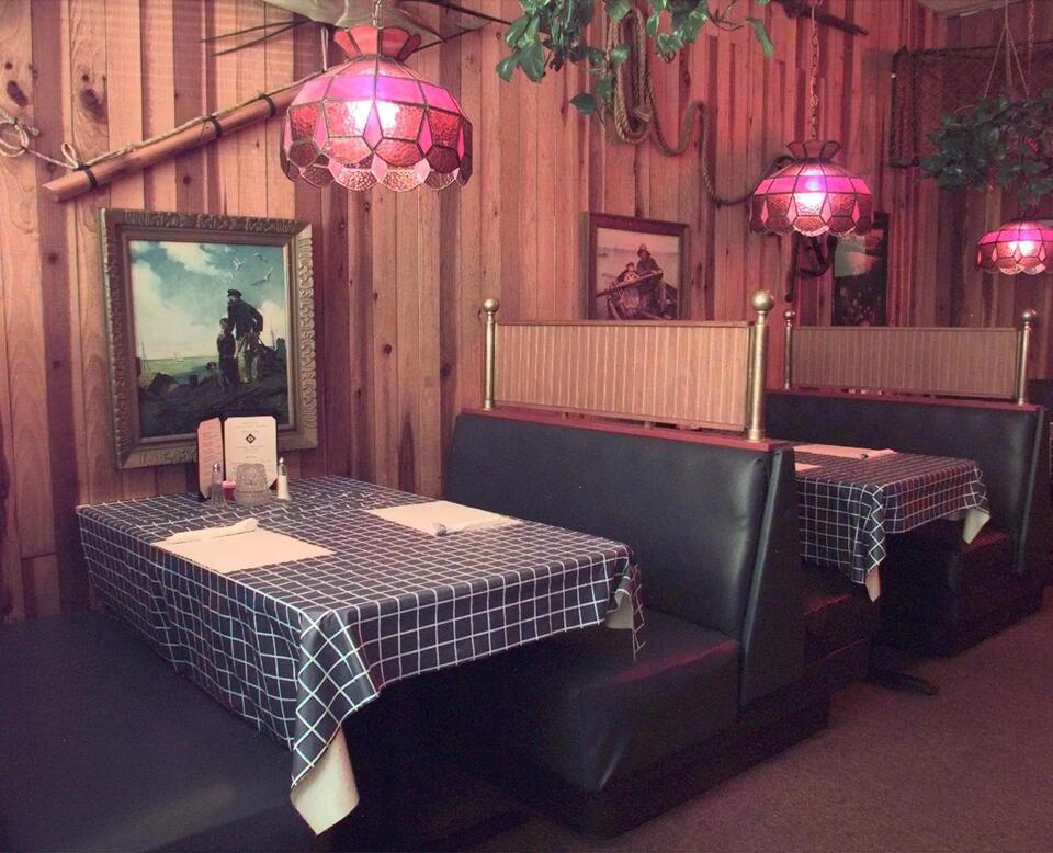Beloved Seafood Spot Says Goodbye
