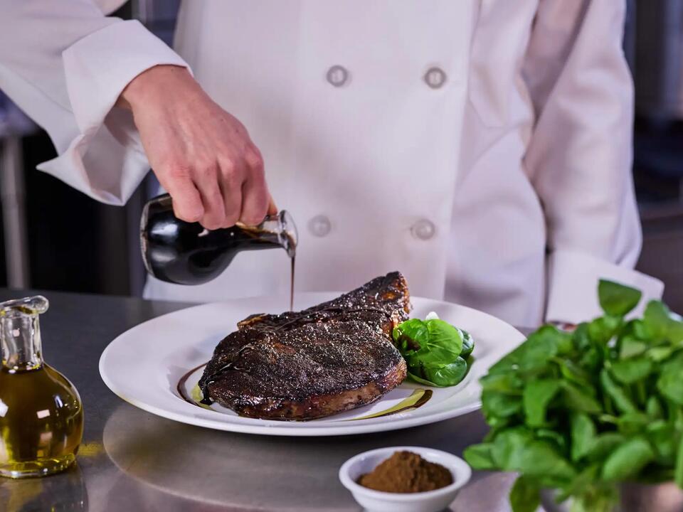 Steakhouse Showdown & Pickle Craze!