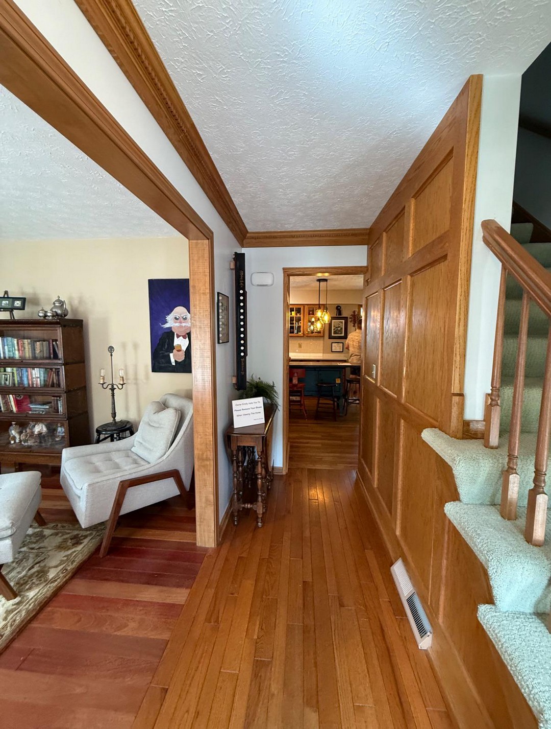 Our first home has so much wood trim... 😩 What do I do?!