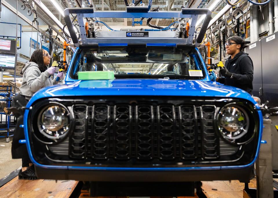 Stellantis Spills the Tea, Nissan Shakes Up