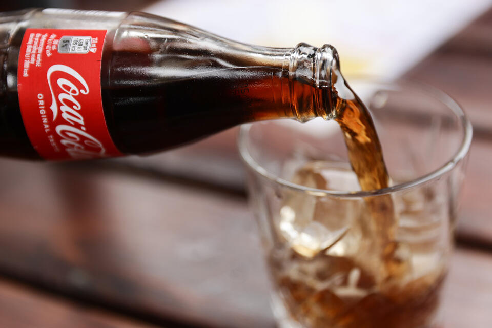 Coke’s Sweet Comeback: Real Sugar Returns!