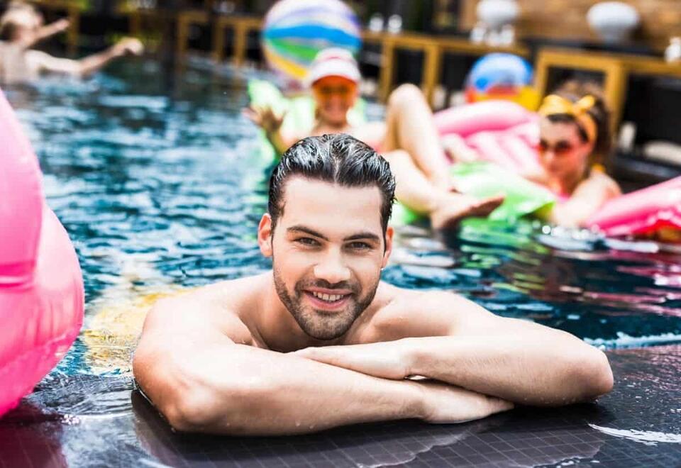 Poolside Chaos: Loungers, Beats & Turf Wars
