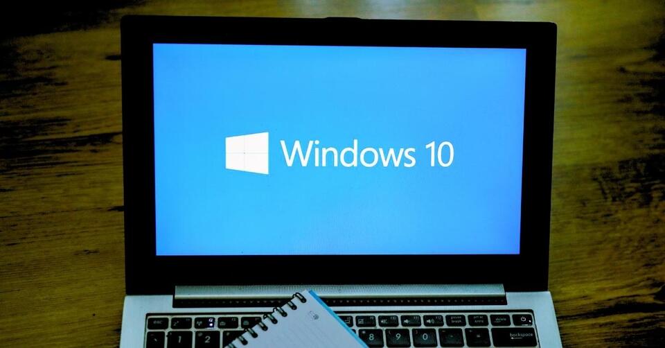 Windows 10’s Last Stand: Worth the Risk?