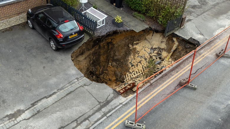 Kia’s Sinkhole Sale Is Wild
