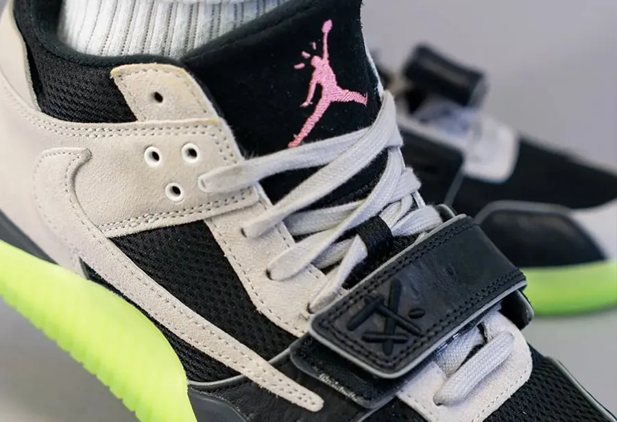 🌌Glow-in-the-dark + 3M + Ostrich Leather?! This Travis Scott Collab Is Wild — Drops October 8!