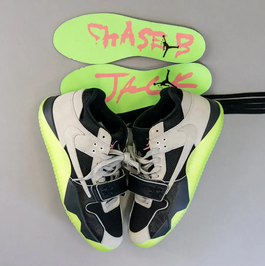 🌌Glow-in-the-dark + 3M + Ostrich Leather?! This Travis Scott Collab Is Wild — Drops October 8!